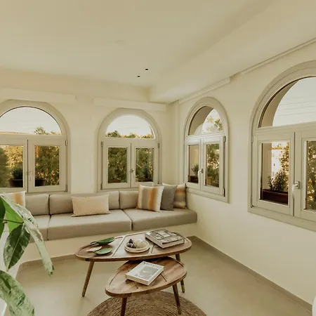 Opal Paros 纳乌萨