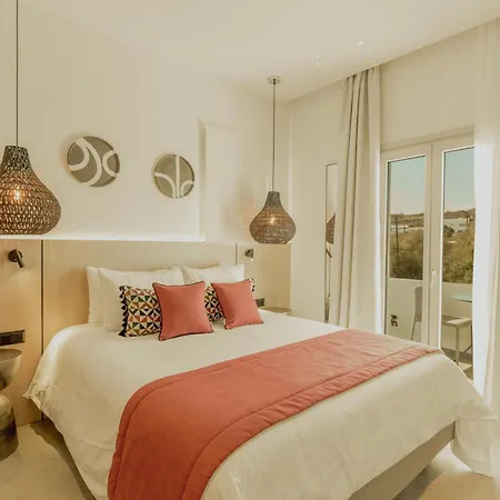 Opal Paros Hotel 4*