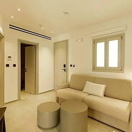 Opal Paros 4*