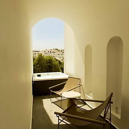 Opal Paros 4*