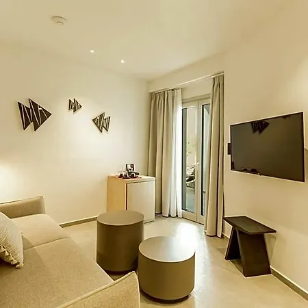 Opal Paros Hotell 4*